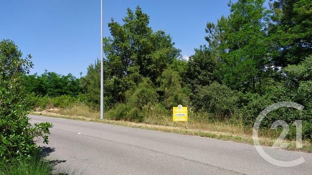 Afficher la photo en grand terrain à vendre - 1590.0 m2 - LA TRANCHE SUR MER - 85 - PAYS-DE-LOIRE - Century 21 Côte De Lumière