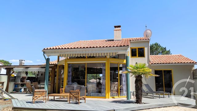 Afficher la photo en grand maison à vendre - 9 pièces - 183.5 m2 - LA TRANCHE SUR MER - 85 - PAYS-DE-LOIRE - Century 21 Côte De Lumière