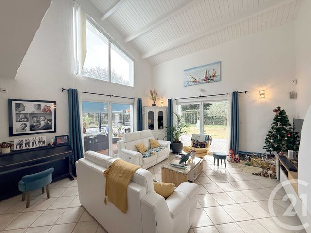 maison à vendre - 7 pièces - 146.0 m2 - LA TRANCHE SUR MER - 85 - PAYS-DE-LOIRE - Century 21 Côte De Lumière