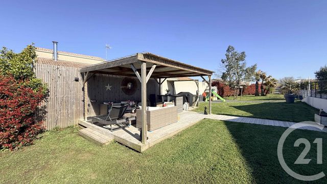 maison à vendre - 7 pièces - 134.0 m2 - ST MICHEL EN L HERM - 85 - PAYS-DE-LOIRE - Century 21 Côte De Lumière