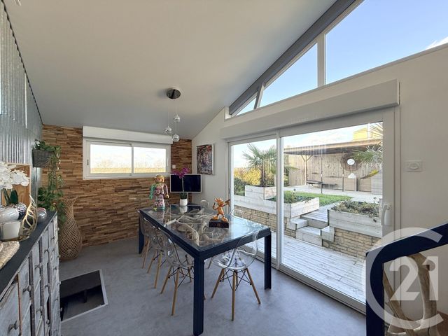 maison à vendre - 7 pièces - 134.0 m2 - ST MICHEL EN L HERM - 85 - PAYS-DE-LOIRE - Century 21 Côte De Lumière