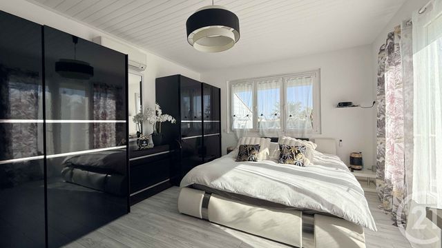 maison à vendre - 7 pièces - 134.0 m2 - ST MICHEL EN L HERM - 85 - PAYS-DE-LOIRE - Century 21 Côte De Lumière