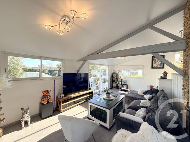 maison à vendre - 7 pièces - 134.0 m2 - ST MICHEL EN L HERM - 85 - PAYS-DE-LOIRE - Century 21 Côte De Lumière