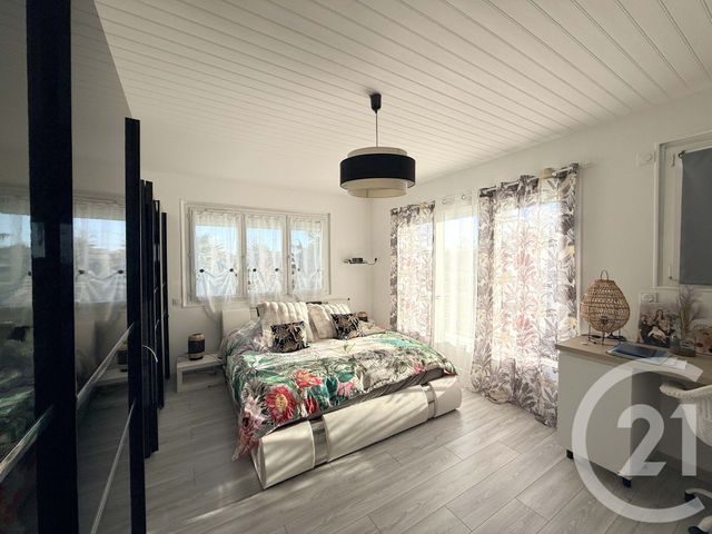 maison à vendre - 7 pièces - 134.0 m2 - ST MICHEL EN L HERM - 85 - PAYS-DE-LOIRE - Century 21 Côte De Lumière