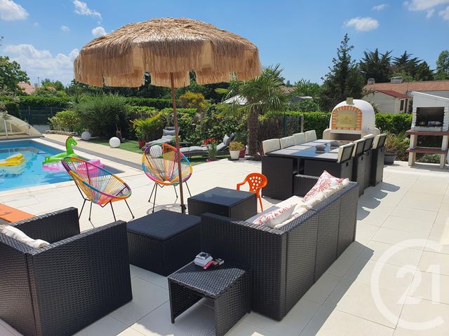 maison à vendre - 7 pièces - 134.0 m2 - ST MICHEL EN L HERM - 85 - PAYS-DE-LOIRE - Century 21 Côte De Lumière