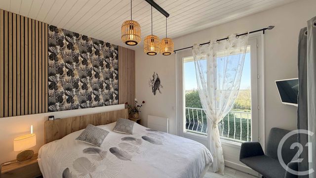 maison à vendre - 7 pièces - 134.0 m2 - ST MICHEL EN L HERM - 85 - PAYS-DE-LOIRE - Century 21 Côte De Lumière