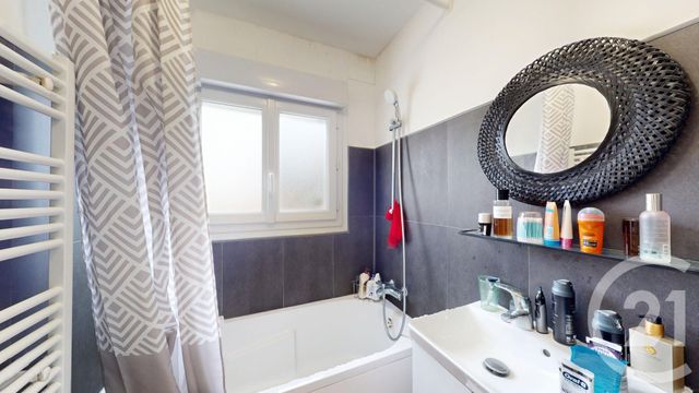 Appartement T3 à vendre - 3 pièces - 52.53 m2 - LA TRANCHE SUR MER - 85 - PAYS-DE-LOIRE - Century 21 Côte De Lumière