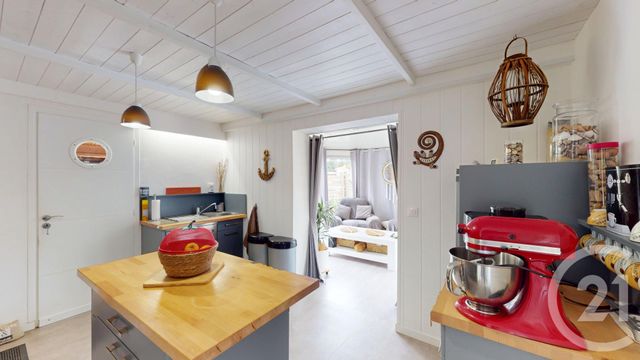 maison à vendre - 8 pièces - 143.33 m2 - LA TRANCHE SUR MER - 85 - PAYS-DE-LOIRE - Century 21 Côte De Lumière