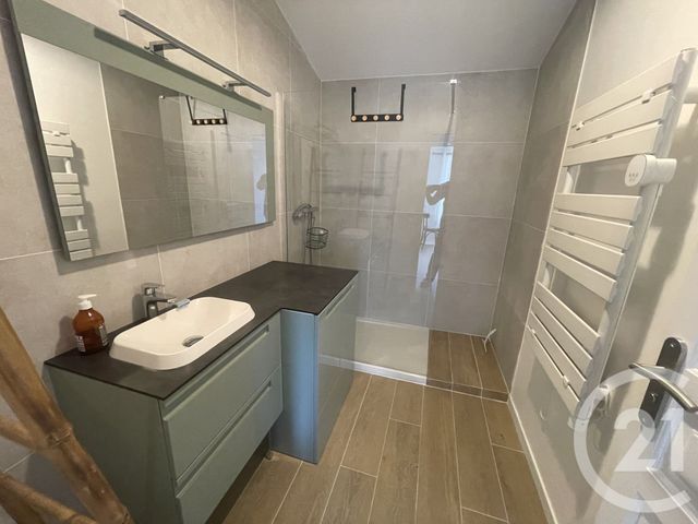 maison à louer - 3 pièces - 63.0 m2 - ST MICHEL EN L HERM - 85 - PAYS-DE-LOIRE - Century 21 Côte De Lumière