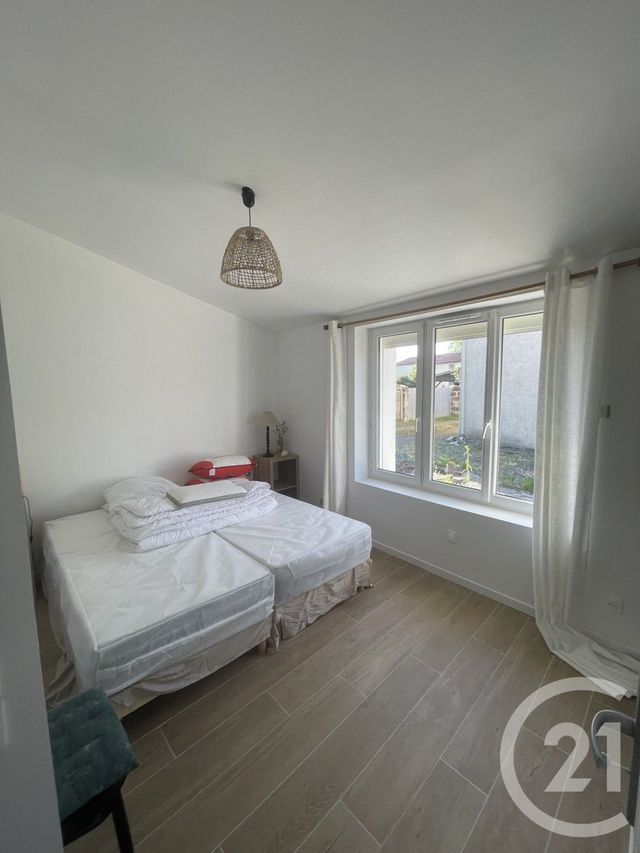 maison à louer - 3 pièces - 63.0 m2 - ST MICHEL EN L HERM - 85 - PAYS-DE-LOIRE - Century 21 Côte De Lumière