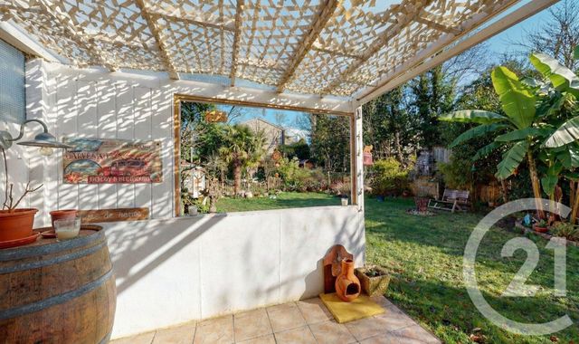 maison à vendre - 7 pièces - 197.0 m2 - ST MICHEL EN L HERM - 85 - PAYS-DE-LOIRE - Century 21 Côte De Lumière