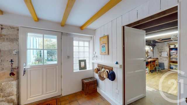 maison à vendre - 7 pièces - 197.0 m2 - ST MICHEL EN L HERM - 85 - PAYS-DE-LOIRE - Century 21 Côte De Lumière