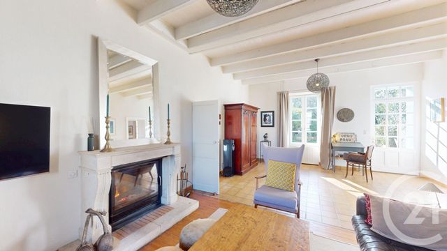 maison à vendre - 7 pièces - 197.0 m2 - ST MICHEL EN L HERM - 85 - PAYS-DE-LOIRE - Century 21 Côte De Lumière