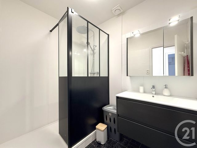 Appartement F3 à vendre - 3 pièces - 66.02 m2 - LA TRANCHE SUR MER - 85 - PAYS-DE-LOIRE - Century 21 Côte De Lumière