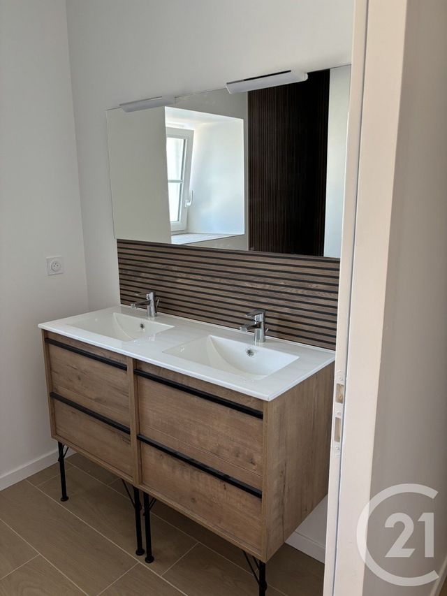 maison à louer - 6 pièces - 126.0 m2 - ST DENIS DU PAYRE - 85 - PAYS-DE-LOIRE - Century 21 Côte De Lumière