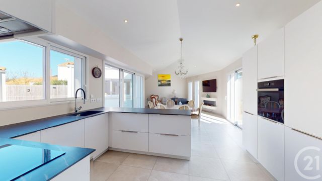maison à vendre - 6 pièces - 130.1 m2 - LA TRANCHE SUR MER - 85 - PAYS-DE-LOIRE - Century 21 Côte De Lumière