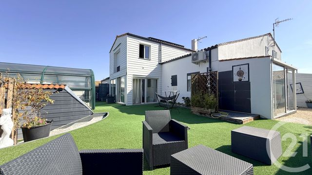 maison à vendre - 16 pièces - 323.0 m2 - LA TRANCHE SUR MER - 85 - PAYS-DE-LOIRE - Century 21 Côte De Lumière