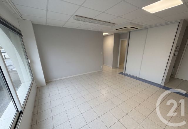 commerce à louer - 67.5 m2 - LA TRANCHE SUR MER - 85 - PAYS-DE-LOIRE - Century 21 Côte De Lumière