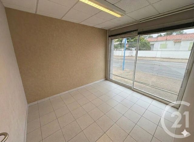 commerce à louer - 67.5 m2 - LA TRANCHE SUR MER - 85 - PAYS-DE-LOIRE - Century 21 Côte De Lumière